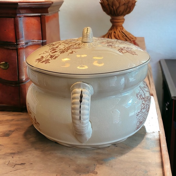 Antique Chamber Pot, transferware, cream and brown - Picture 5 of 8